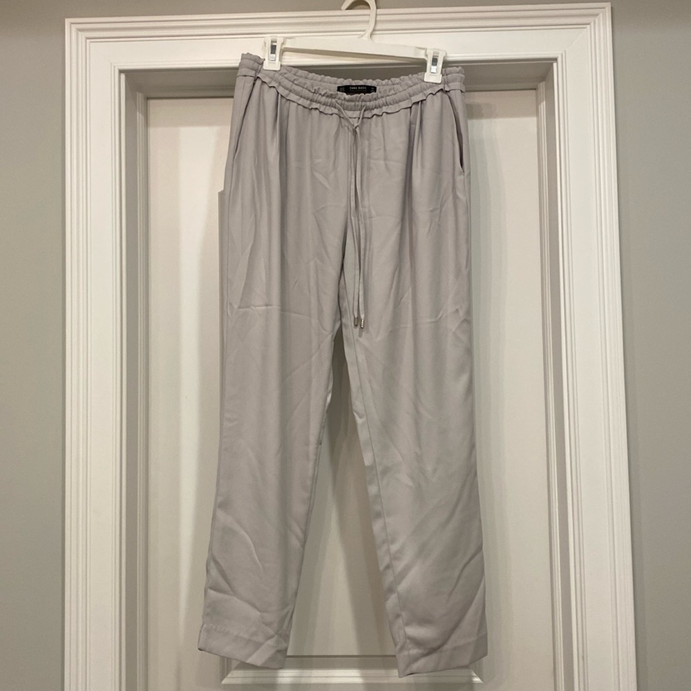 Zara light flowy pants with drawstring and back pocket detail